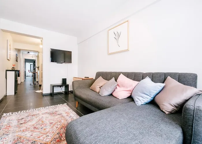 Stylish Flat 12 Min To Pera Museum In Sisli